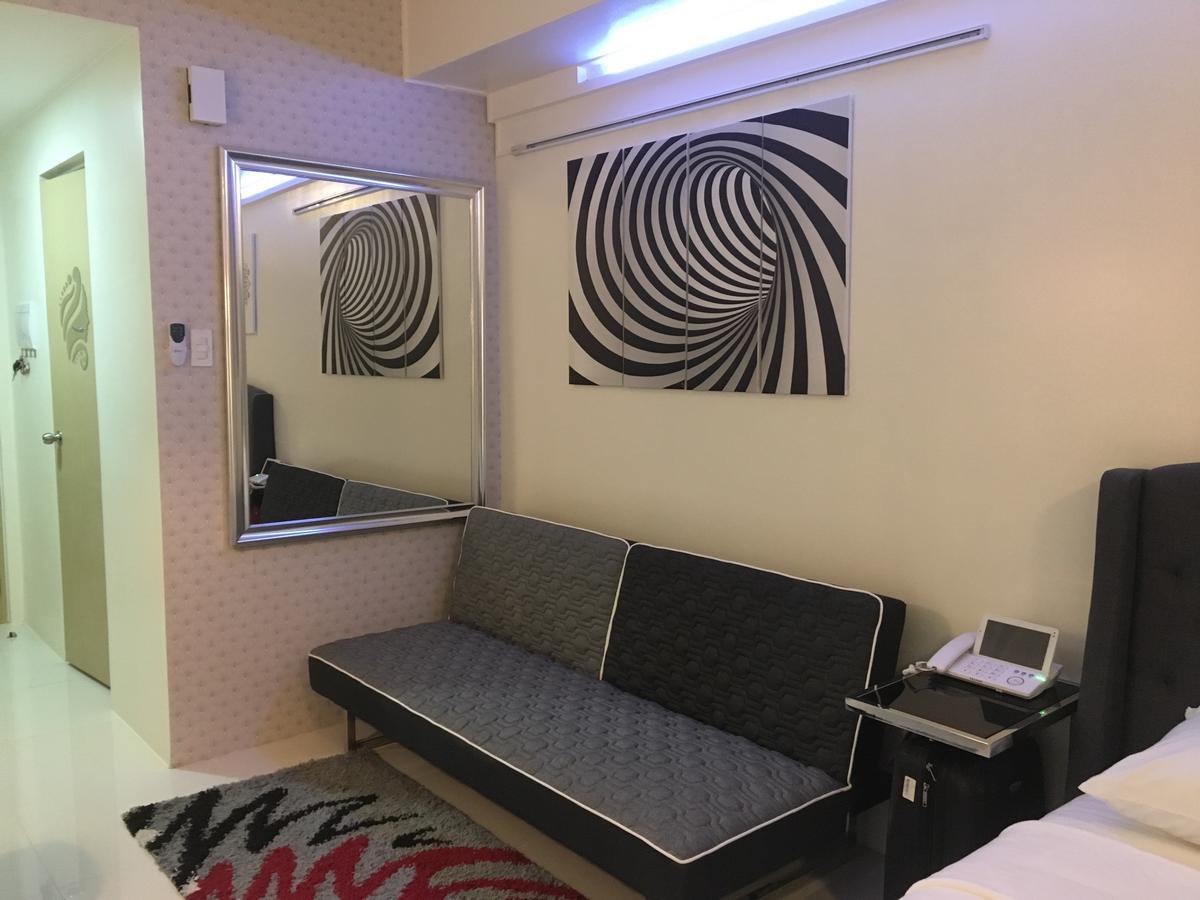 Breezy Wind 19Twentysix Apartment Tagaytay City Exterior photo